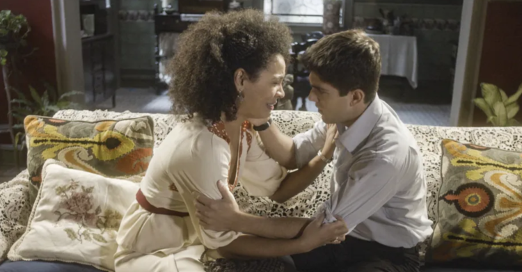 Em “Amor Perfeito”, Júlio descobre segredo de Sônia