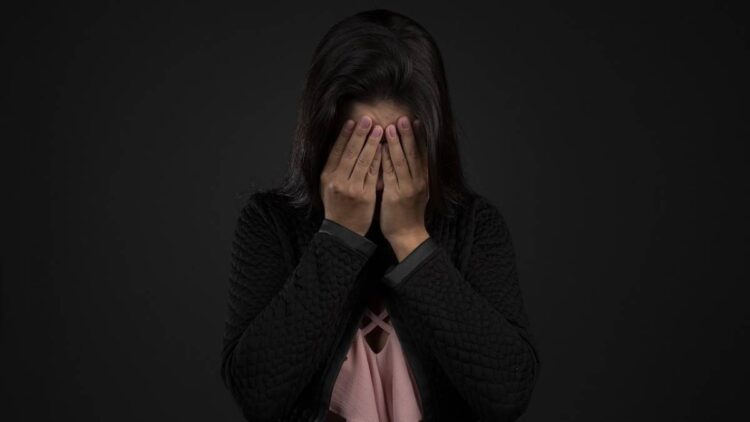 Eu vivi: Fui ‘presenteada’ com uma agressão no meu aniversário e isso me libertou de uma década de abusos