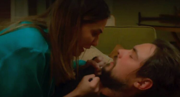 Lara e Átila em Elas por Elas