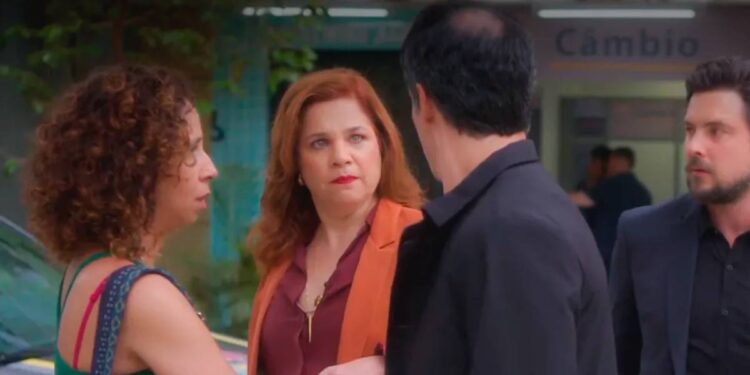 Helena e Adriana em Elas por Elas