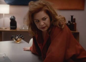 Helena em Elas por Elas