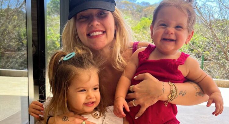 Virginia Fonseca e as filhas