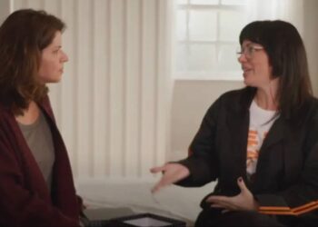 Natália e Carol em Elas por Elas