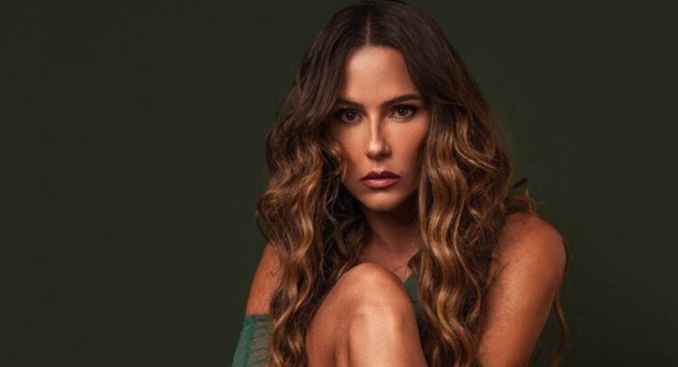 Deborah Secco