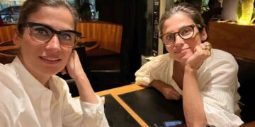 Renata Vasconcellos e a irmã gêmea