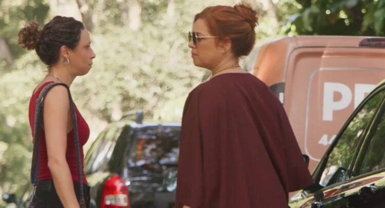 Adriana e Helena em Elas por Elas