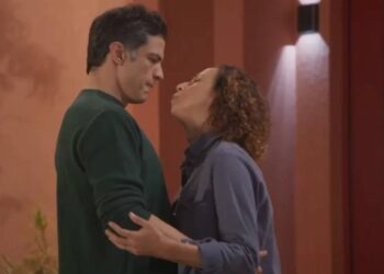 Jonas e Adriana em Elas por Elas