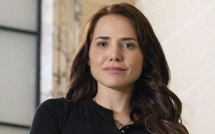 Quem Ama Cuida: Adriana descobre que laudo pode ter sido fraudado
